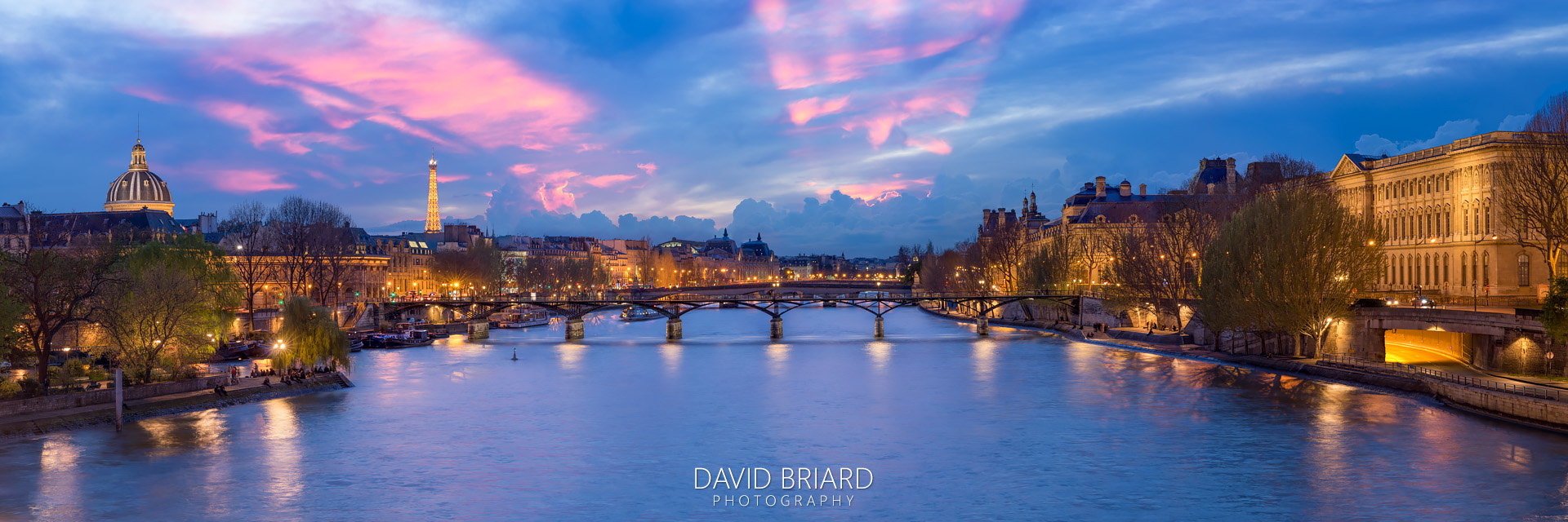 Pont des Arts at night © David Briard