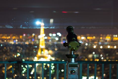 Téléscope et Tour Eiffel dans le bokeh © David Briard