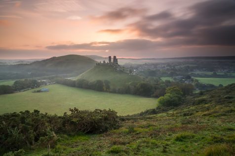 Le Château de Corfe au lever du soleil © David Briard