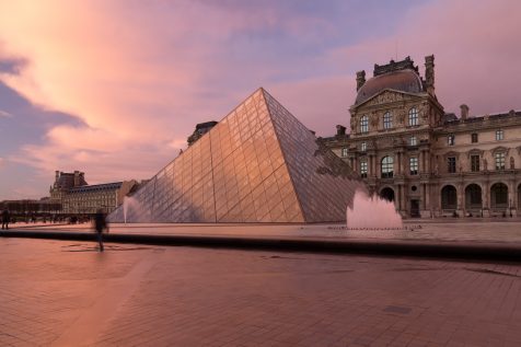 Musée et Pyramide du Louvre © David Briard