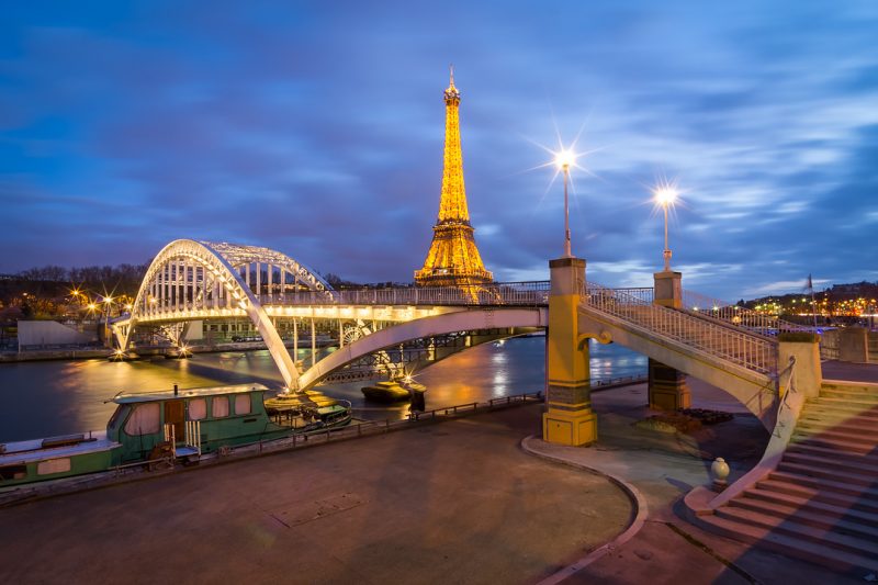Passerelle Debilly et Tour Eiffel de nuit © David Briard