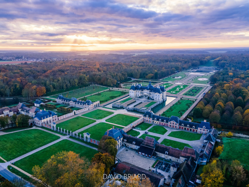 The Château de Vaux-le-Vicomte at sunrise © David Briard