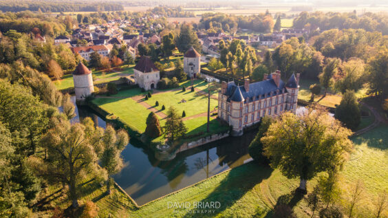 Château de La Houssaye-en-Brie en automne © David Briard
