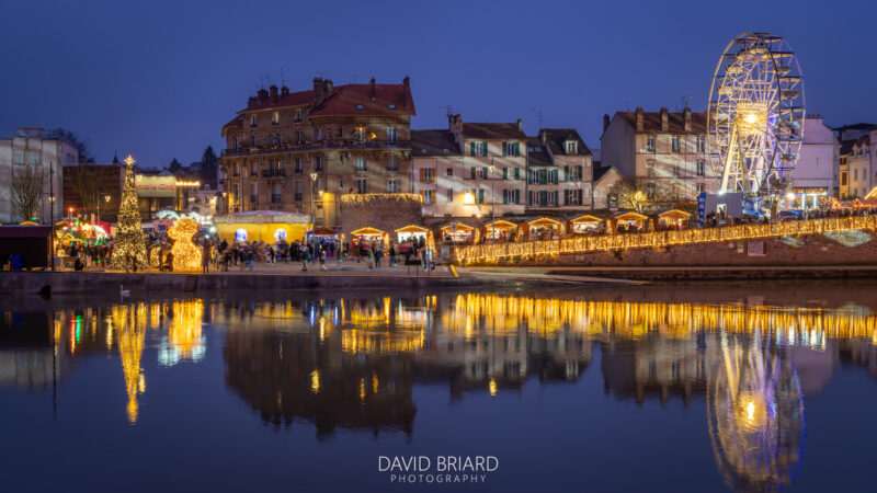 Evening View of Christmas Market and Ferris Wheel in Lagny-sur-M © David Briard