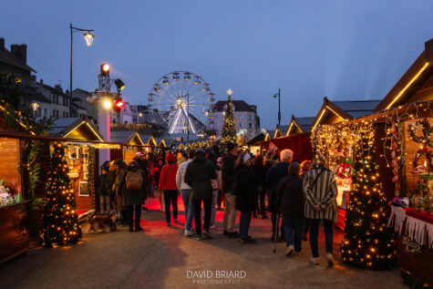 Evening at Lagny-sur-Marne Christmas Market with Ferris Wheel © David Briard